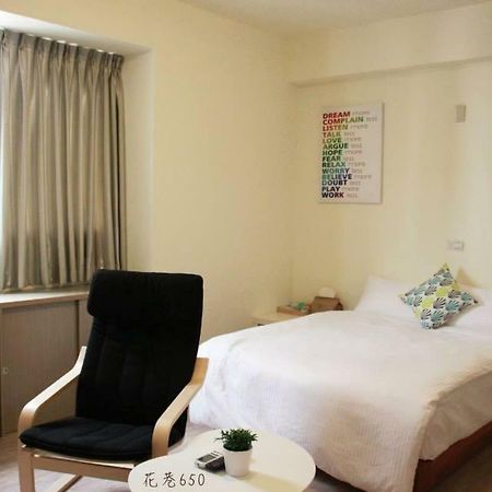Ferienwohnung Flower Lane 650 Tainan Exterior foto