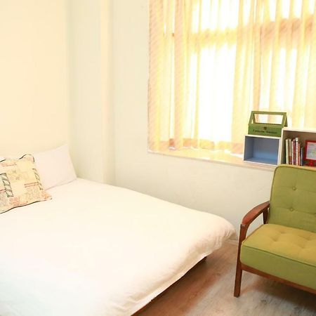 Ferienwohnung Flower Lane 650 Tainan Exterior foto