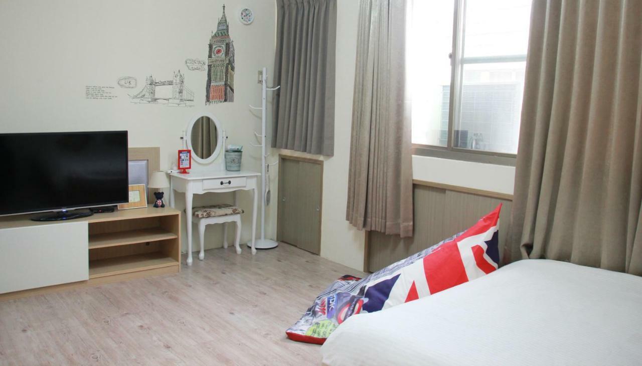 Ferienwohnung Flower Lane 650 Tainan Exterior foto