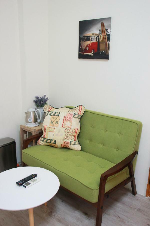 Ferienwohnung Flower Lane 650 Tainan Exterior foto
