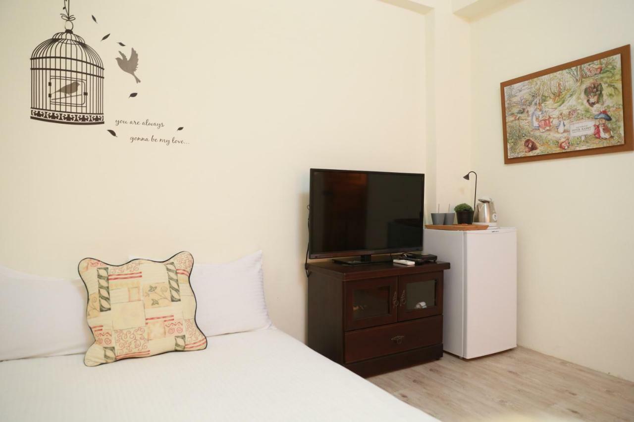 Ferienwohnung Flower Lane 650 Tainan Exterior foto