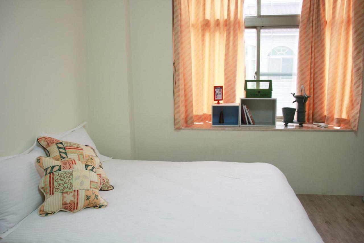 Ferienwohnung Flower Lane 650 Tainan Exterior foto